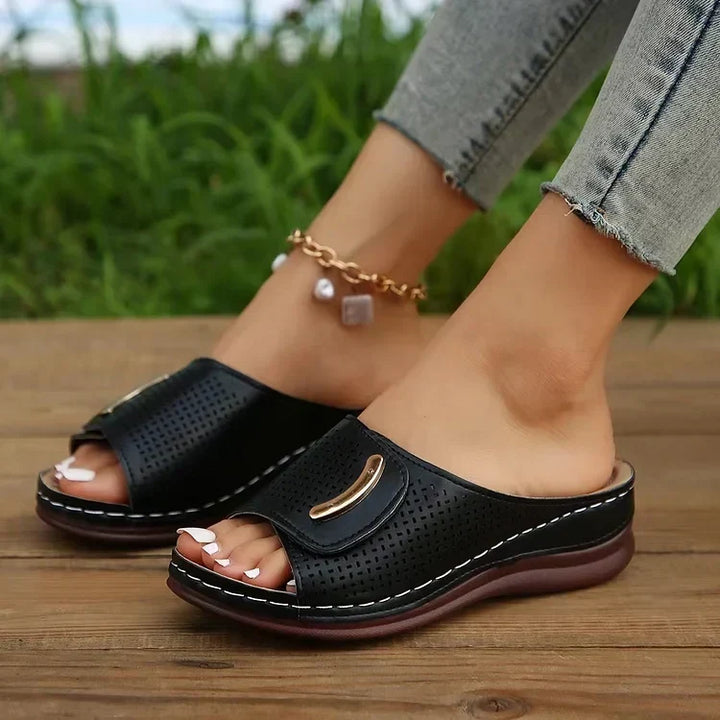Eva Sofia | Sandali classici in stile urbano