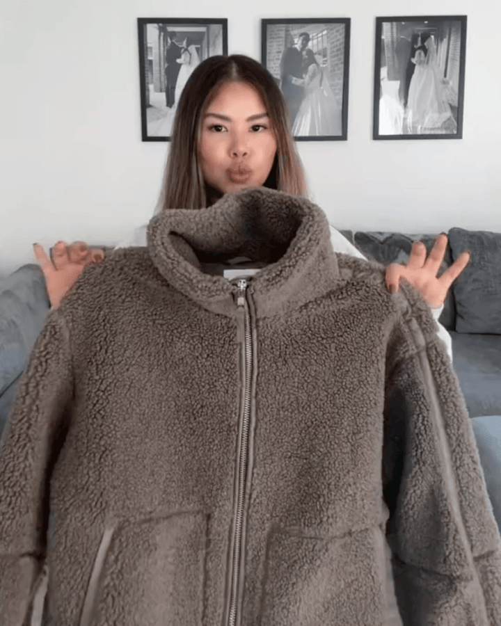 Alessia | Giacca teddy oversize con collo alto