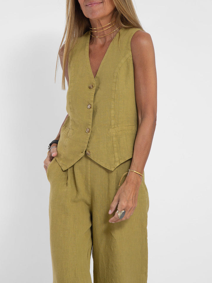 Rosa | Completo con gilet abbottonato e pantaloni ampi