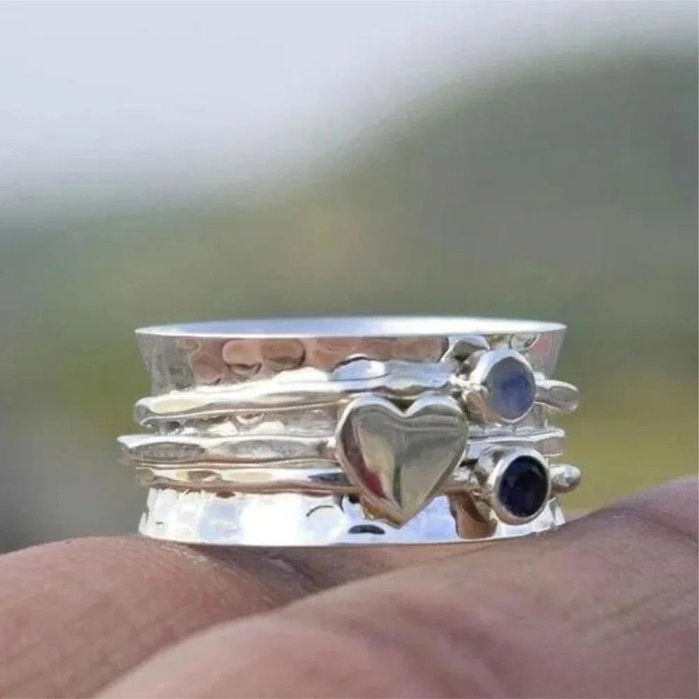Costanza | Anello girevole a forma di cuore