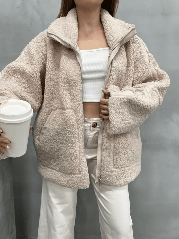 Alessia | Giacca teddy oversize con collo alto