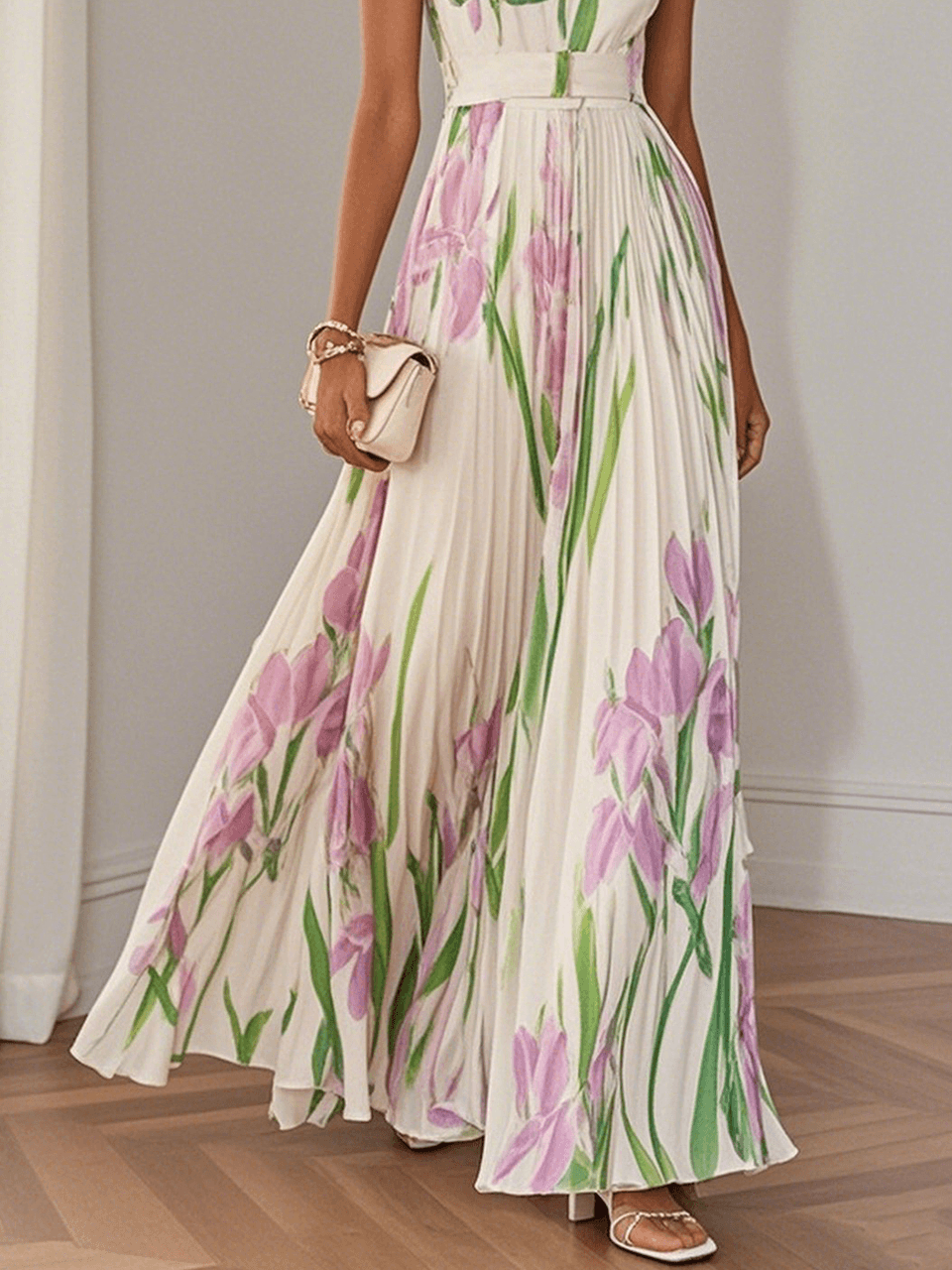 Matilde | Abito lungo bianco plissettato in chiffon a fiori
