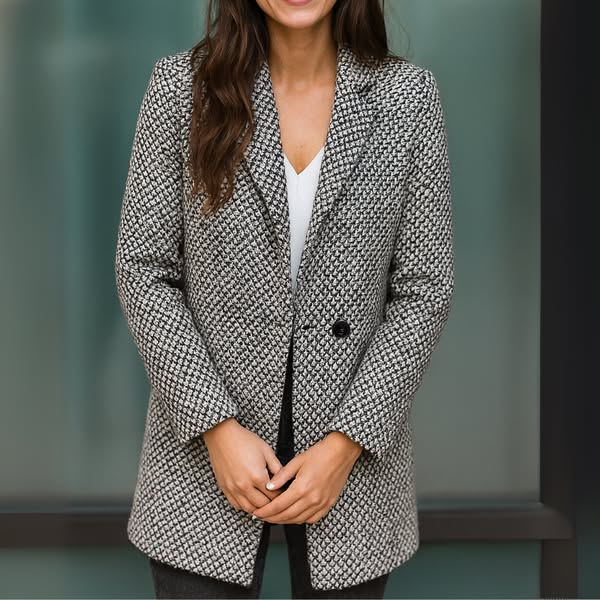 Viviana | Cappotto bouclé bianco e nero