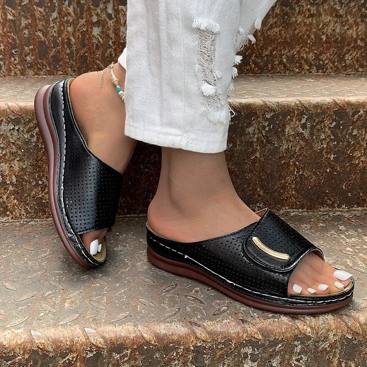 Eva Sofia | Sandali classici in stile urbano