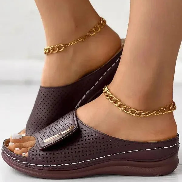 Eva Sofia | Sandali classici in stile urbano