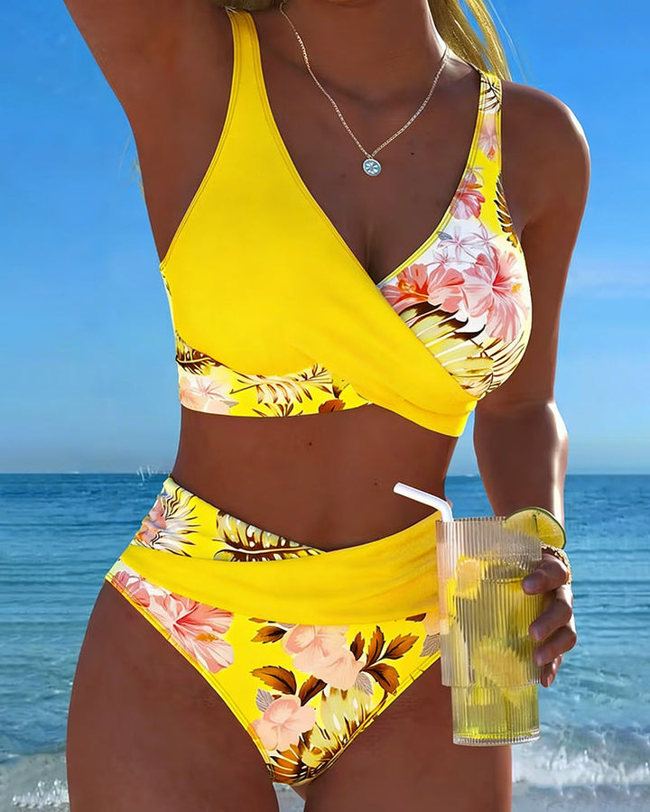 Maria | Bikini con fantasia floreale a contrasto e spacco