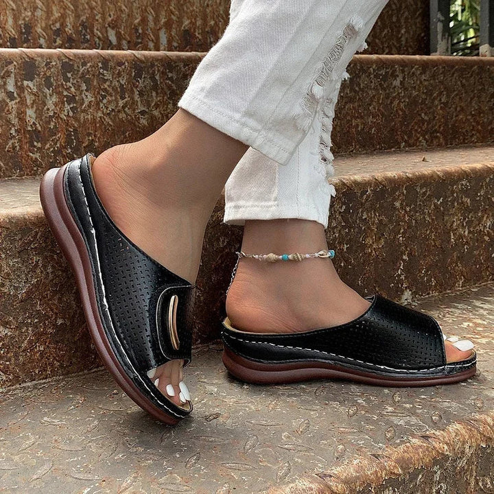 Eva Sofia | Sandali classici in stile urbano