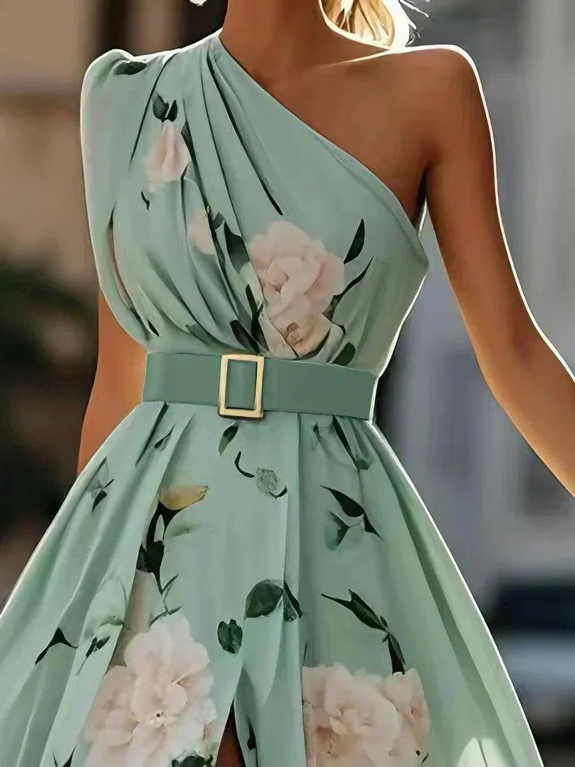 Amelia | Abito lungo verde chiaro in chiffon a fiori con spalle scoperte