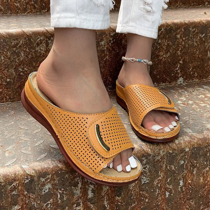 Eva Sofia | Sandali classici in stile urbano