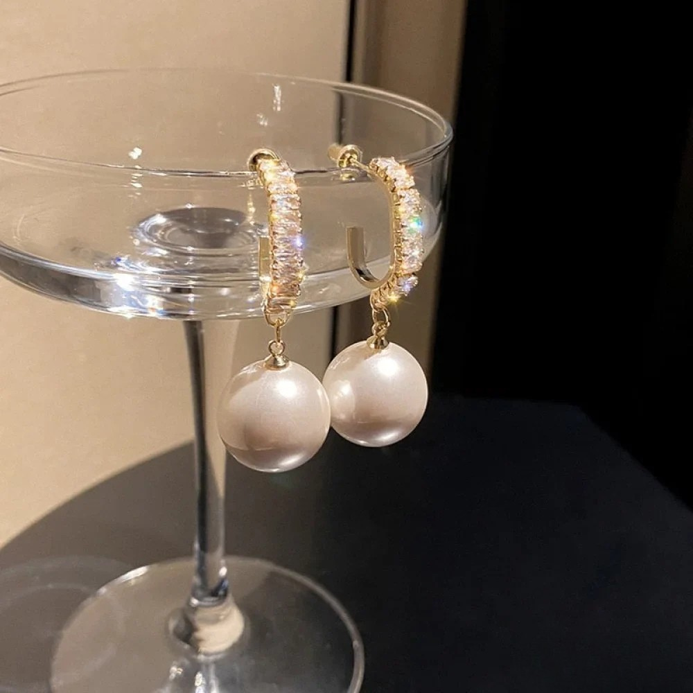 Brigida | Orecchini eleganti con dettagli di perle