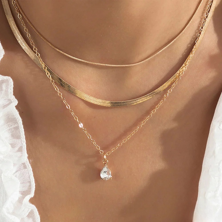 Teresa | Collana a più fili con ciondolo