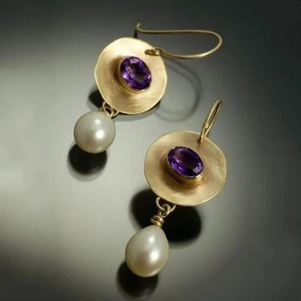 Elena | Orecchini vintage con dettagli viola e perle