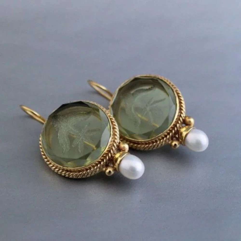Evelina | Orecchini vintage rotondi con pietra verde