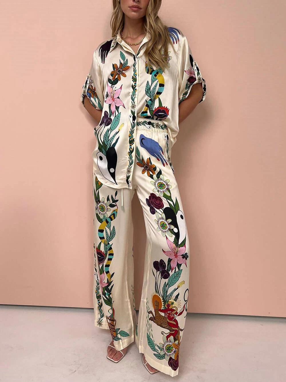 Concetta | Completo in raso con camicia e pantaloni, stampa originale in stile vacanza