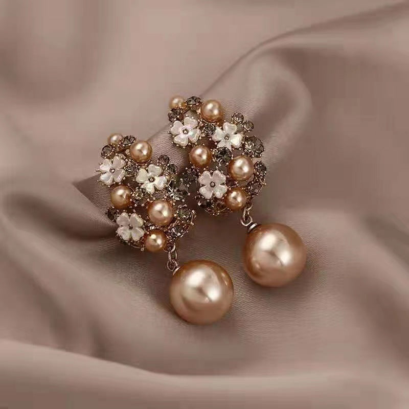 Orsola | Orecchini eleganti con perle floreali