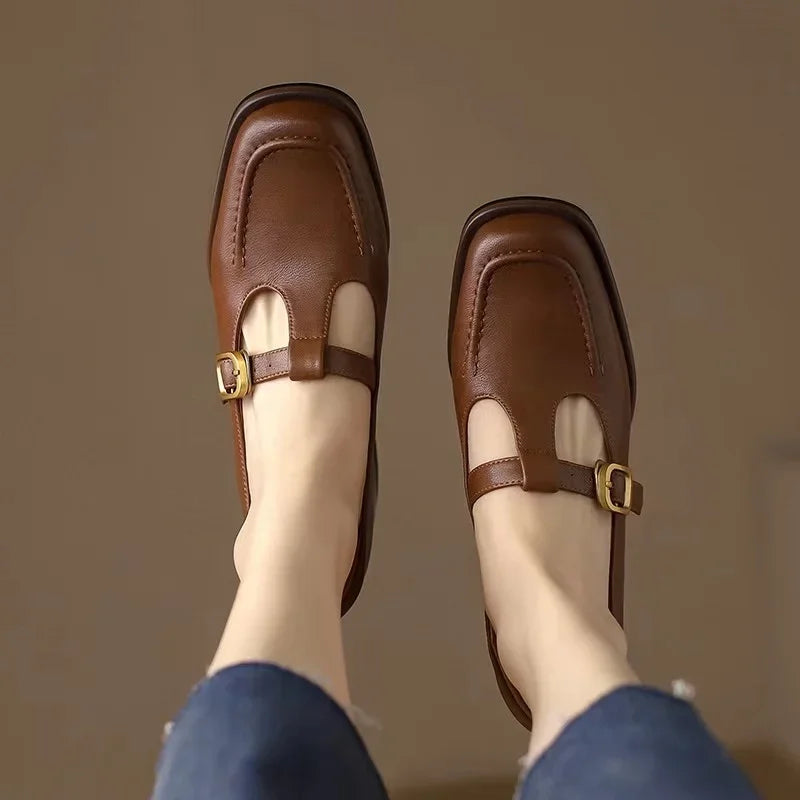 Emilia | Scarpe in stile vintage con cinturino a T
