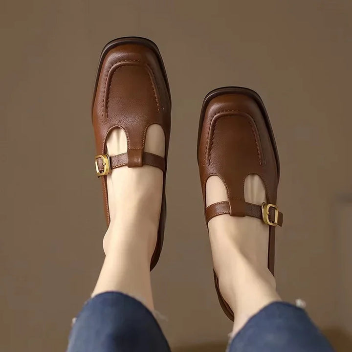 Emilia | Scarpe in stile vintage con cinturino a T