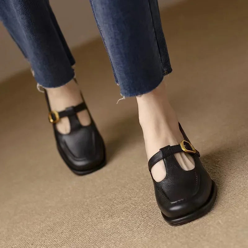 Emilia | Scarpe in stile vintage con cinturino a T