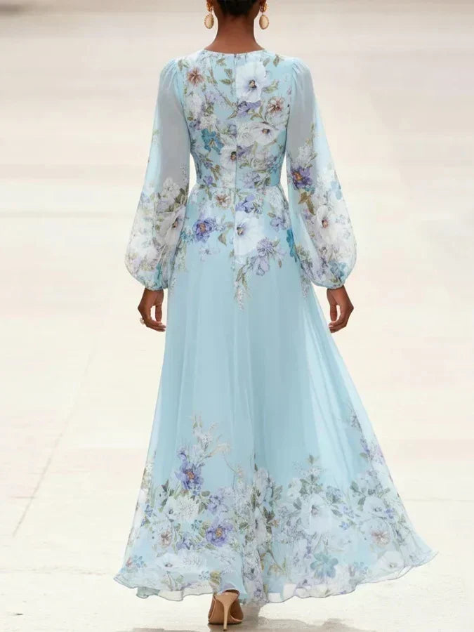 Margherita | Abito lungo azzurro in chiffon a fiori con scollo a V