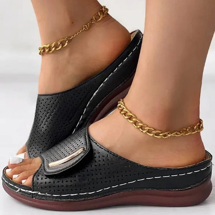 Eva Sofia | Sandali classici in stile urbano