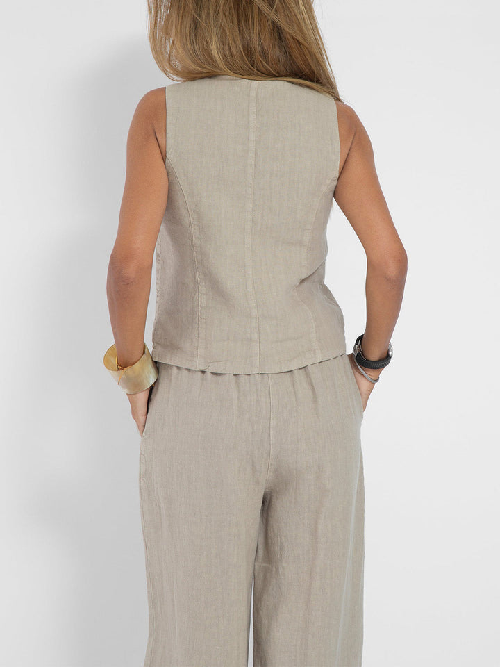 Rosa | Completo con gilet abbottonato e pantaloni ampi