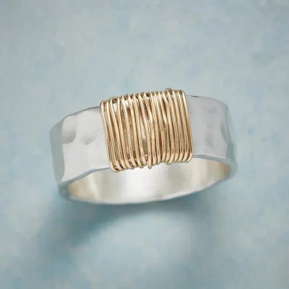 Regina | Anello vintage con fili
