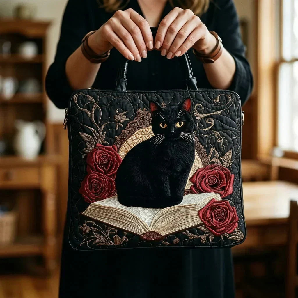 Elisa | Borsa trapuntata con gatto nero e rose rosse