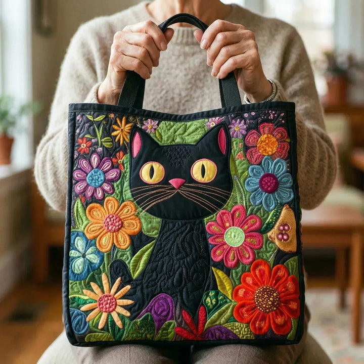 Concetta | Borsa trapuntata con gatto nero incantato