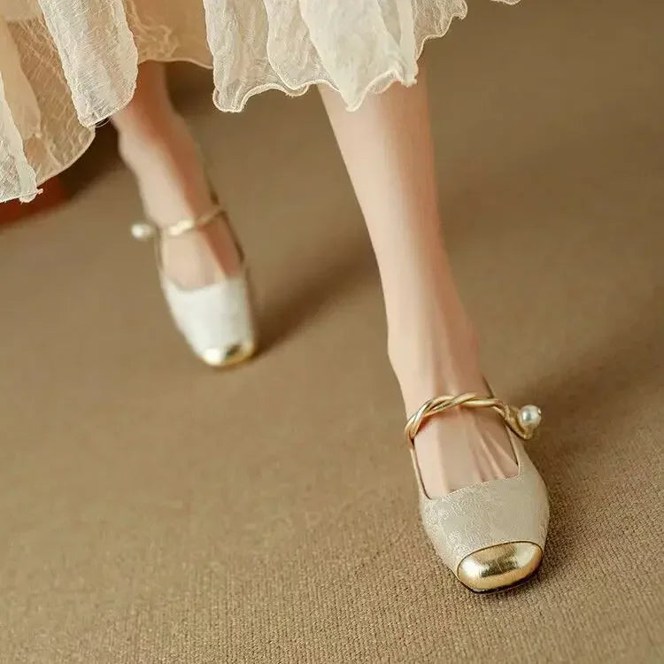 Frida | Scarpe classiche con cinturino dal look elegante